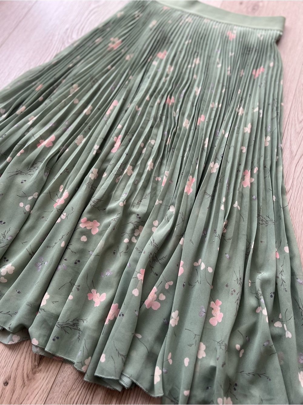 Wilfred Twirl Midi Skirt Sz L - Picture 9 of 16